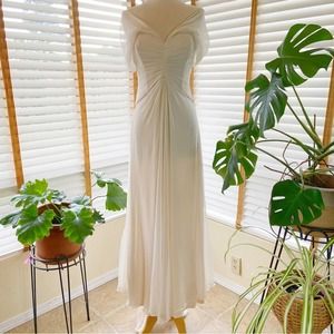 Pamella Roland cream white 100% silk off the shoulder chiffon gown Sz 6